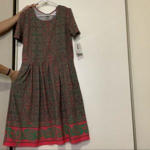 LuLaRoe ‘AMELIA’ dress NWT, never worn! 2XL